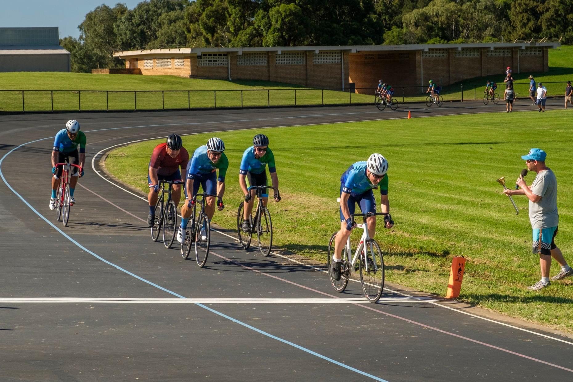 Track Racing – Neo Cycling Club